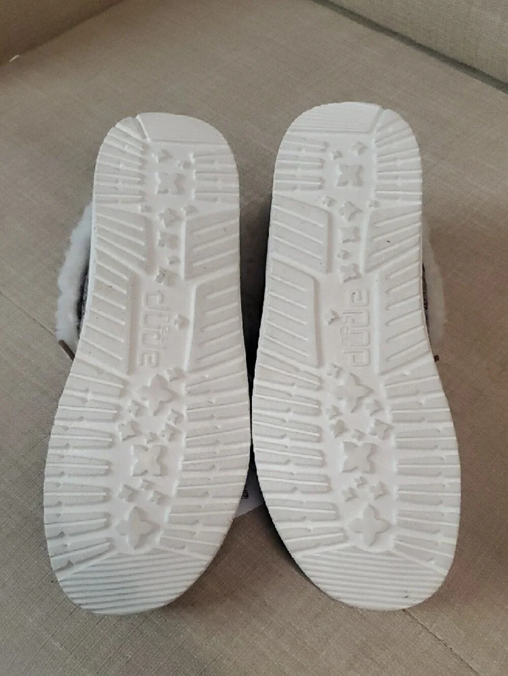 Hey Dude Kids Grey Woven Slip-On Slippers with White Shearling Collar Size 2